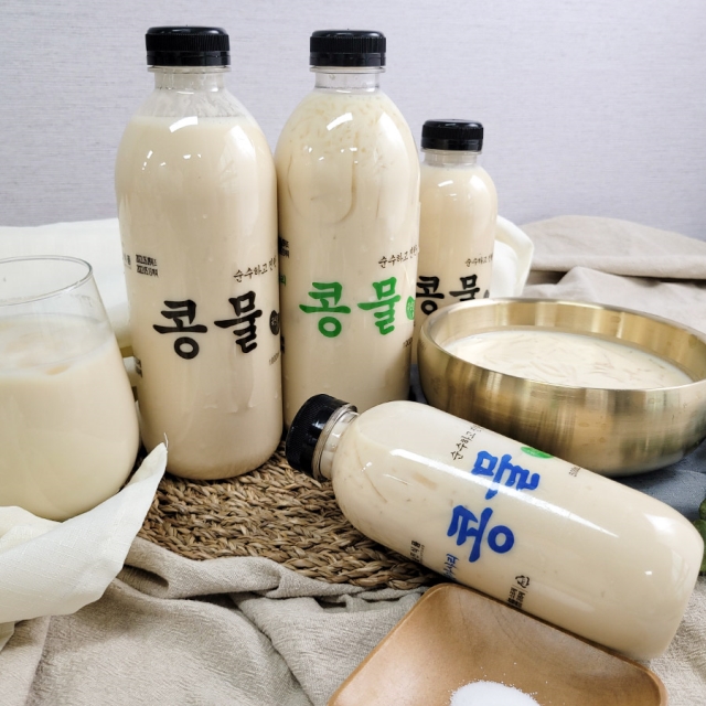 순수하고 진한 국산콩 맷돌콩물