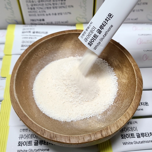 큐어데이 화이트토마토 글루타치온 		