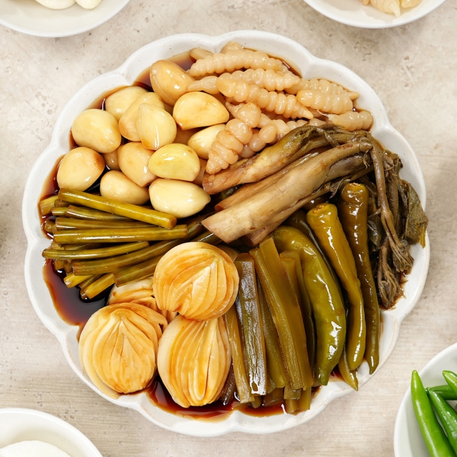 7가지의 다양한 단짠 밥도둑 수제 다담은 짱아치 3.7kg