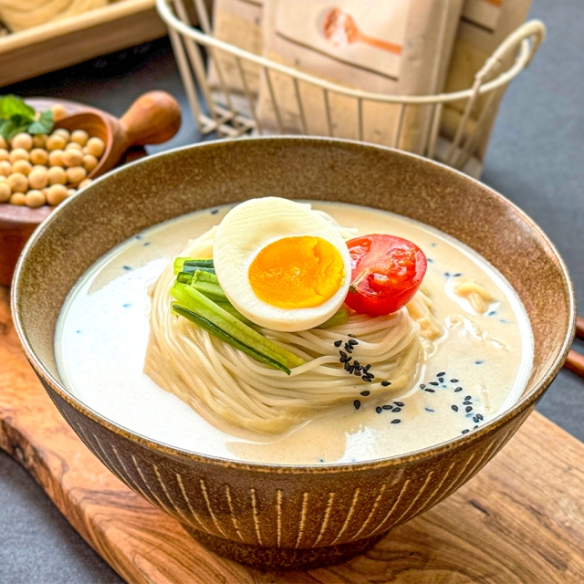 [4인분 7,900원] 고소하고 담백한 콩국수 한 그릇 어떠세요?