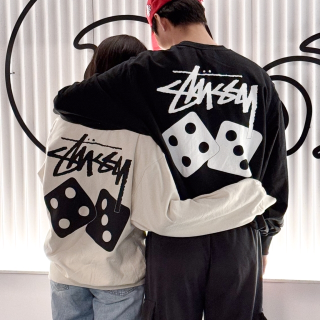 스투시 다이스 기모 맨투맨